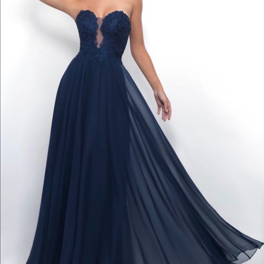 Lace, strapless dress